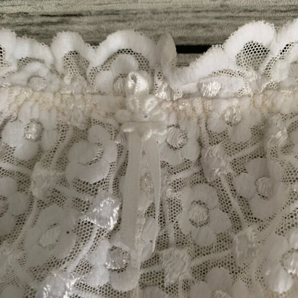Vintage Garter Belt Med White Lace Adjustable Claws Suspenders Bridal Lingerie - Picture 3 of 10
